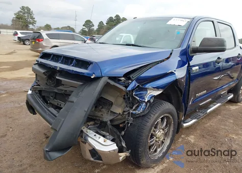 2014 Toyota Tundra Sr5 5.7L V8 z USA, uszkodzony, nr VIN 5TFEY5F10EX160082